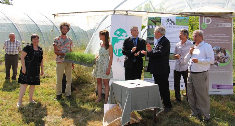 Inauguration de l'espace-test agricole du Perche au lieu-test de Bretoncelles le 26 juin 2015.